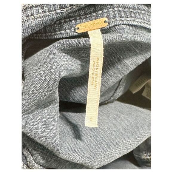 Free People Womens Denim Button Front A-Line Mini Stretch Jean Skirt Blue Size 0 - Picture 2 of 8